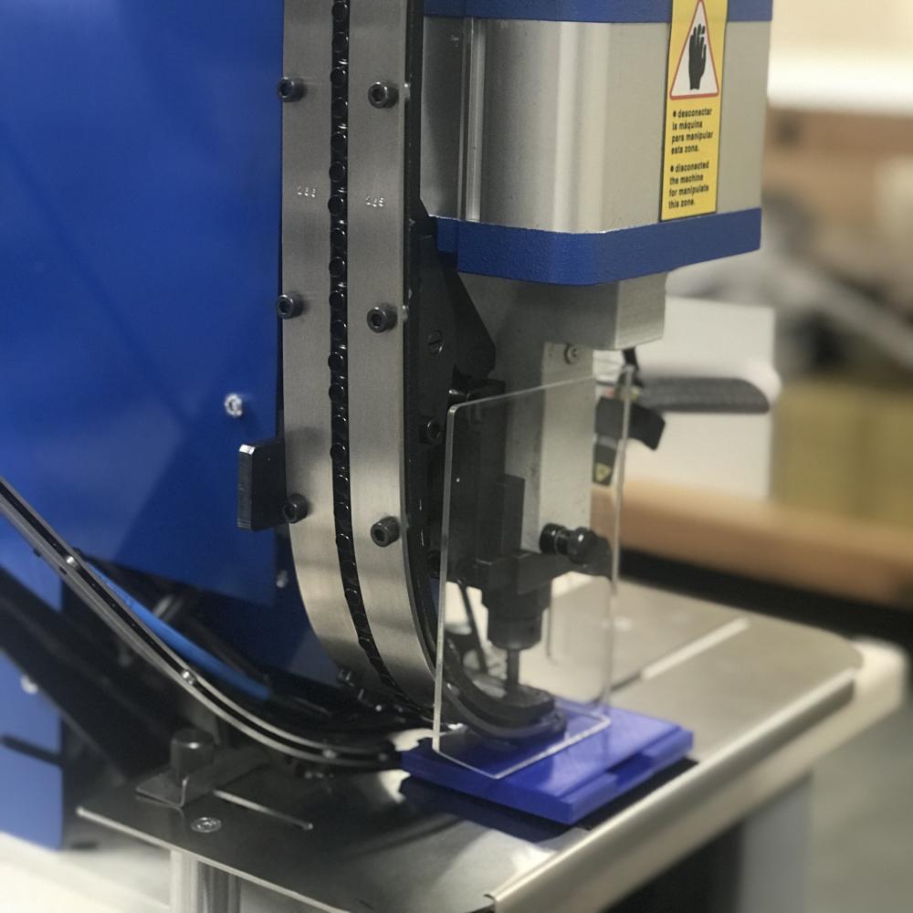 Grommet automation