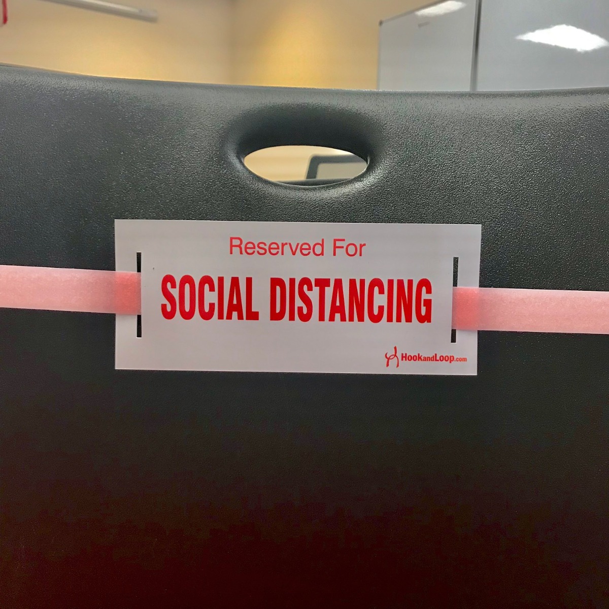Social Distancing Strap-Pink